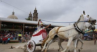Reviven el Circo Romano y pasión de Cristo en Santa Cruz Aquiahuac