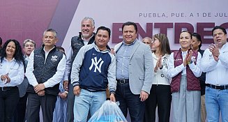 Entregan uniformes a más de mil trabajadores del Ayuntamiento de Puebla