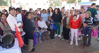 Karina Pérez inicia Jornada Distrital en Cocoyotla con un minuto de silencio en homenaje a “Tomasita”