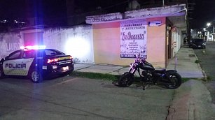 Abandonan motocicleta con reporte de robo en Tlaxcala; Policía Municipal la recupera