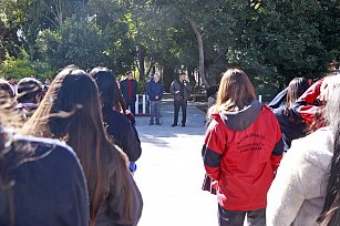 Omar Muñoz dialoga con jóvenes sobre la importancia de erradicar la violencia hacia las mujeres