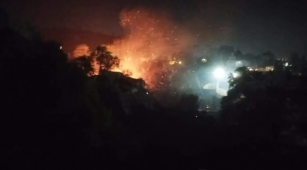 Incendio en Panotla: Vecinos luchan contra el fuego que amenaza sus viviendas