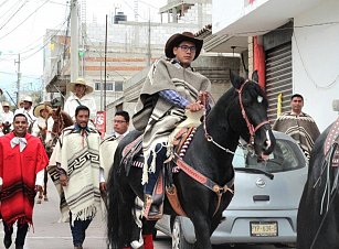 San Cosme Mazatecochco: ¿Por qué llaman “alcalde bufón” a Emilio González?