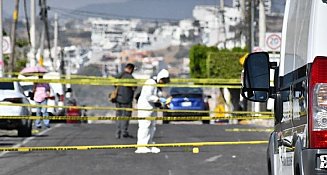 Hombre atacó a policía en Querétaro: lo balean tras segunda agresión