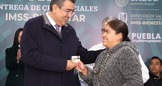 Gobierno de Puebla inicia con la entrega de 4 millones de tarjetas del IMSS-Bienestar 