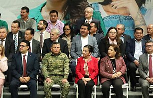 Armenta anuncia programa de vivienda y desarrollo para deportados poblanos