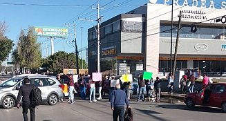 Manifestación en Bulevar Valsequillo detiene tráfico y afecta Línea 3 de RUTA