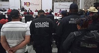 Escándalo en Yauhquemehcan: Alcalde usa policías para presionar regidores