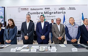 Puebla fortalece apoyo a migrantes con convenio internacional