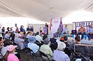 Gobernadora Lorena Cuéllar entrega rehabilitación de pozo de riego en San Lucas Cuauhtelulpan, apoyando a productores agrícolas