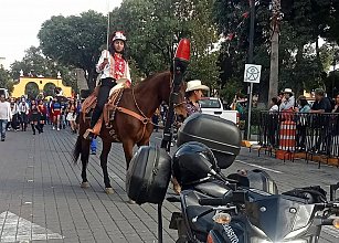 Inicia desfile de 'Las Mascaritas' en San Pedro Cholula