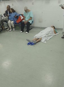 Controversia por paciente en el suelo en hospital del IMSS en Puebla: Respuesta del IMSS