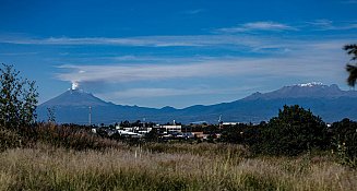 Impresionante espectáculo natural: Popocatépetl e Iztaccíhuatl cubiertos de ceniza y nieve