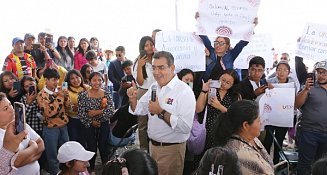 Gobernador realiza gira para entregar obra en tres municipios de Puebla 