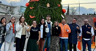 Inaugura MC  la Casa Naranja en Tizatlán con encendido de árbol navideño 