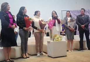 Foro "Encuentro Estatal de Mujeres Constructoras de Paz" en San Pedro Cholula