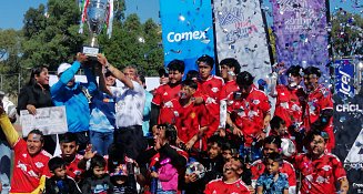 Premian a ganadores del Torneo de Barrios Originarios en San Andrés Cholula