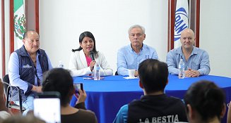 Exgobernador de Jalisco impulsa a Adriana Dávila para liderar el PAN