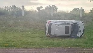 Accidente en la autopista México-Pachuca: volcadura deja dos heridos