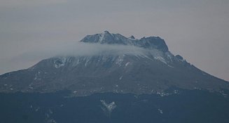 La Malinche nevada deslumbra con su magia invernal y espíritu navideño