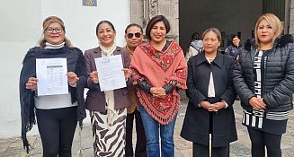 Roxana Luna presenta sentencia certificada emitida por TEEP a FEPADE