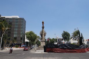 Obras de rehabilitación en Avenida Juárez y barrio de Santiago de Puebla concluirán en julio, anuncia el alcalde