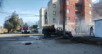 Explosión de pipa de gas cobra la vida de una madre y su hija, en Chiautempan