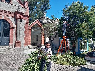 Preparan panteones en Tlaxcala para recibir el día de muertos