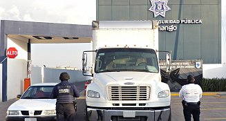 Recuperó policía de Coronango un tráiler robado y rescató al conductor