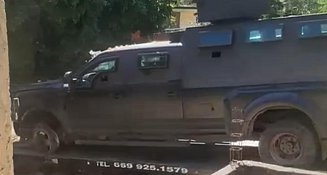 Ejército asegura camión monstruo en Cosalá, Sinaloa, durante operativos de seguridad