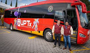 La UPTx renueva su flota: Nuevo autobús impulsa formación académica integral