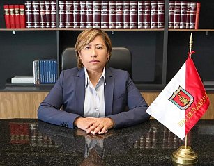 Renuncia Ernestina Carro a la PGJE; concursará por titularidad de la Fiscalía