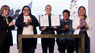 Sheinbaum firma decreto constitucional para la igualdad sustantiva de las mujeres