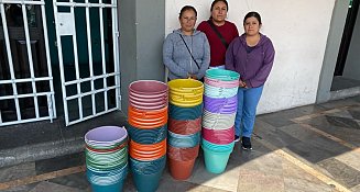 ¡Mejor nadota! Alcaldesa de SPM se burla de madres regalando cubetas 