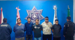Detienen a cinco sospechosos con droga tras persecución en Chiautempan