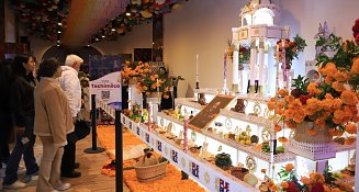 Inauguran ofrenda monumental en Puebla para el Día de Muertos 2024