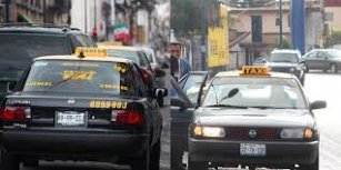 Taxis Tsuru saldrán de circulación en Puebla en 2025