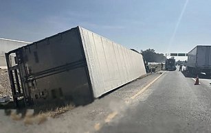 Volcadura en la autopista México-Querétaro afecta circulación hacia CDMX