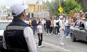 Brindó CEDH acompañamiento en manifestación de estudiantes de Panotla