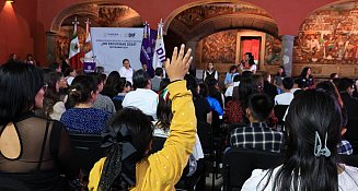 Lorena Cuéllar presenta resultados de la consulta "¿Me Escuchas?" en Tlaxcala