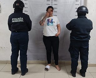 Elementos de seguridad pública detuvieron a una mujer por resistencia a particulares, lesiones y daño en propiedad ajena