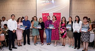 Reconoce Lupita Cuautle a las y los docentes de San Andrés Cholula