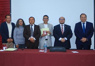Celebran 59 años de la FCE-UATx con libros, cultura y educación digital