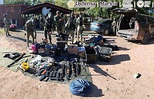 Operativo en Mazatlán: tres detenidos con armas y equipo táctico