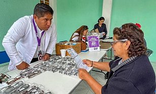 ¡Mejora tu Salud Visual! Jornada Exitosa del DIF Huamantla para Adultos Mayores