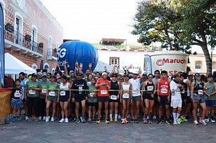 Mistercarrera 2024 en Atlixco: Ciro Pérez y Ana Karen Mejía conquistan el Valle de Catrinas