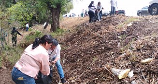 Encabeza Omar Muñoz faena de limpieza en el Río Atoyac 