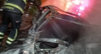 Conductor fallece calcinado en accidente de auto en Paseo de la Reforma, CDMX