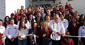 MORENA estrena nuevas oficinas del CDE, Gobernadora corta listón inaugural