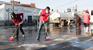 Ariadna Ayala presidenta de Atlixco participó con ciudadanos y funcionarios en limpieza de calles